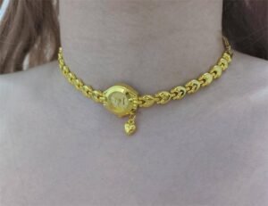 Handmade pendant watch choker necklace a must-have for fans of Gigi Hadid