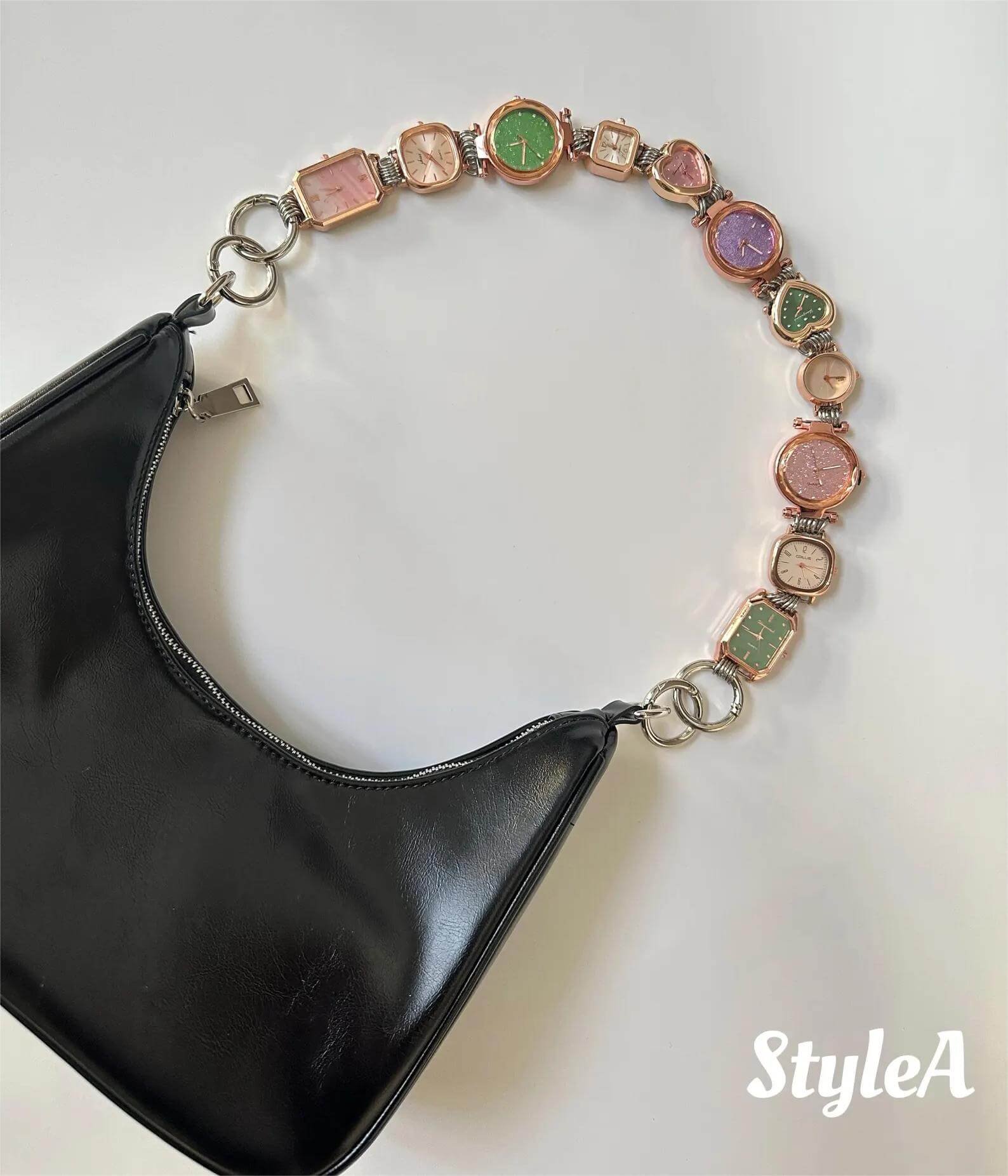Explore the everyday watch bag chain inspired by Hailey Bieber, inspired by modern icons.