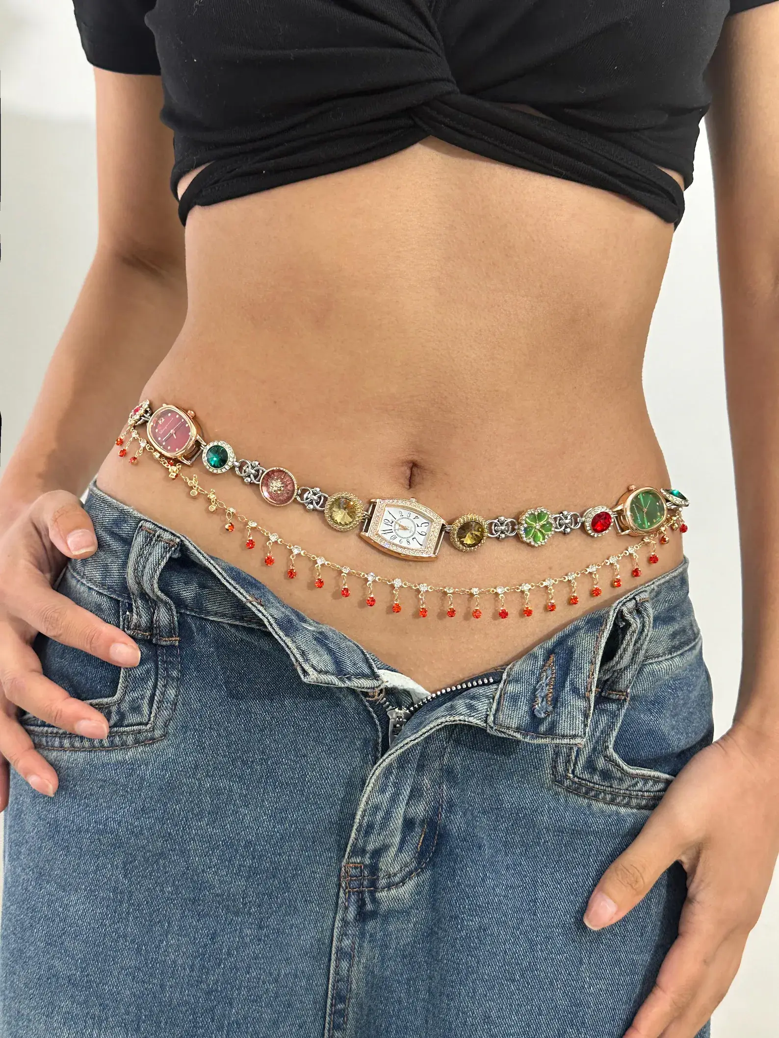 Vintage crystal pants chain worn by Dua Lipa